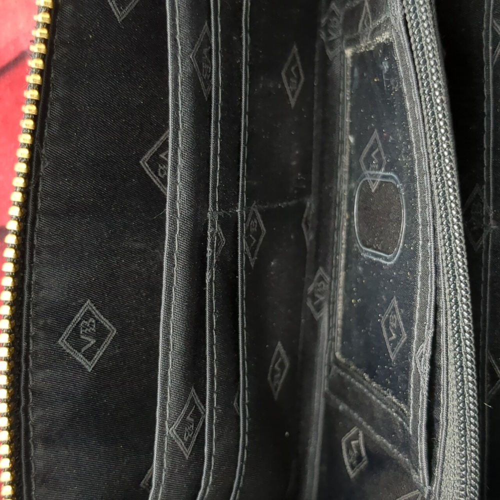 Vera Bradley Georgia banana leaf wallet - Picture 7 of 11